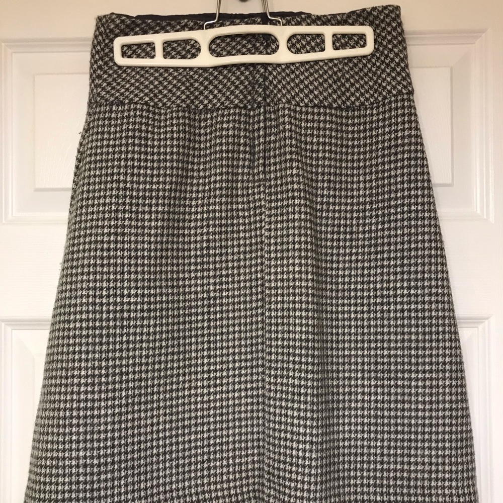 High waisted skirt